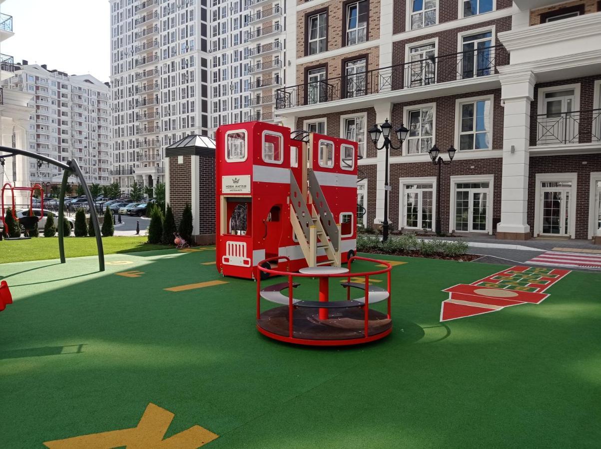 New England Deluxe Apartment Киев Екстериор снимка
