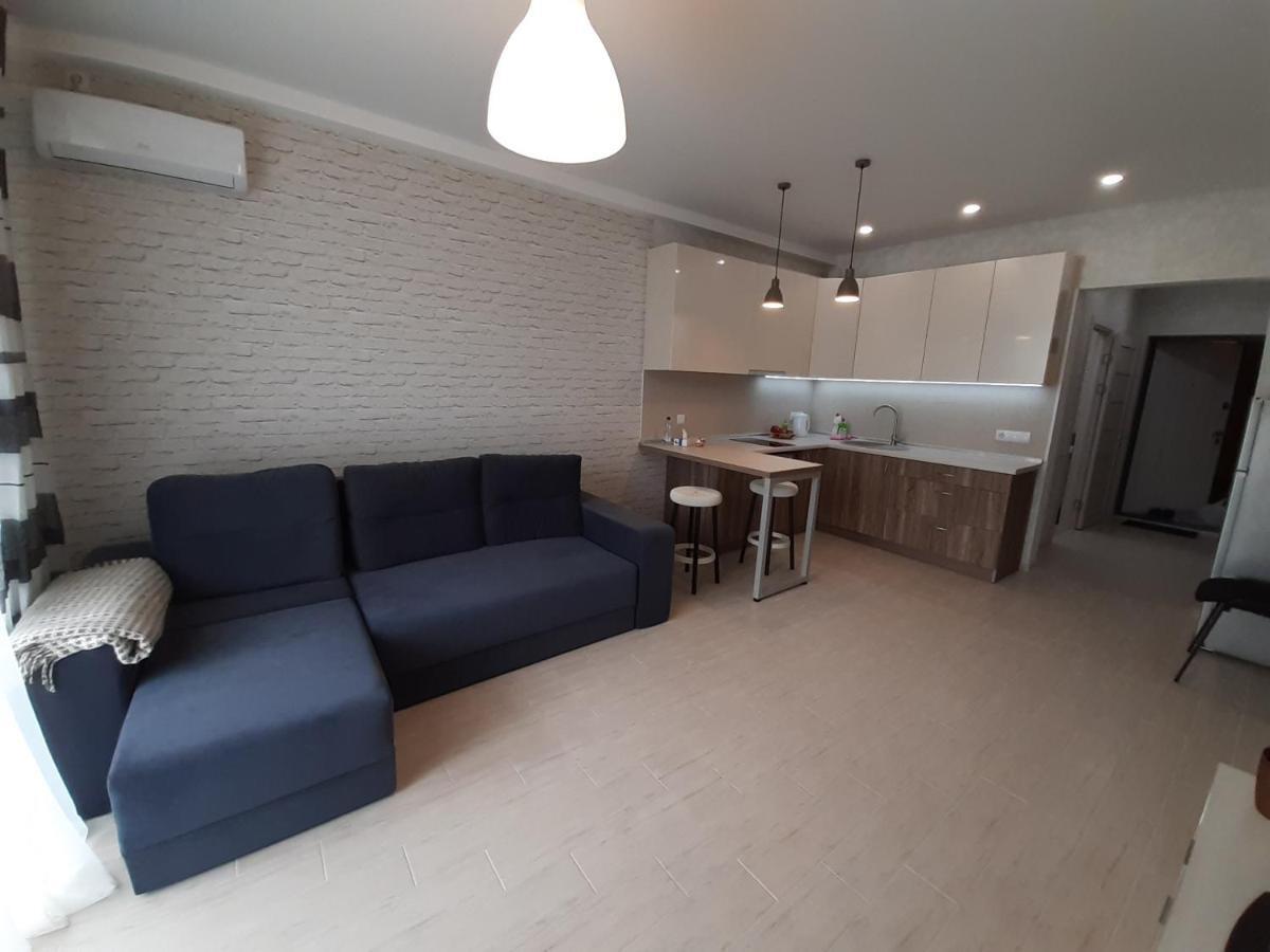 New England Deluxe Apartment Киев Екстериор снимка