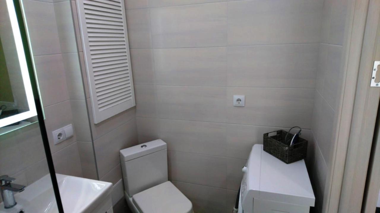 New England Deluxe Apartment Киев Екстериор снимка