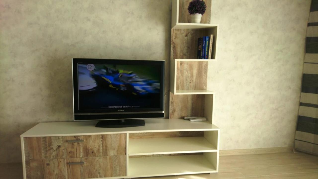 New England Deluxe Apartment Киев Екстериор снимка