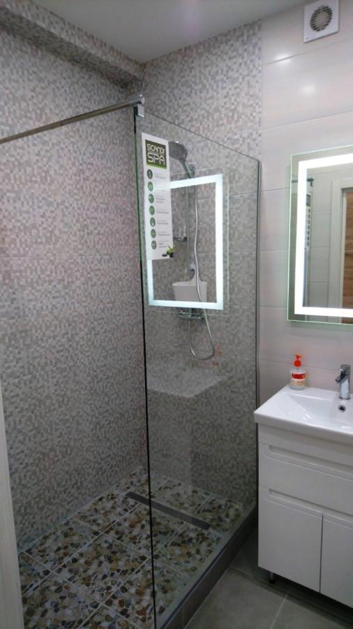 New England Deluxe Apartment Киев Екстериор снимка